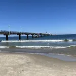 Marin, 22 *