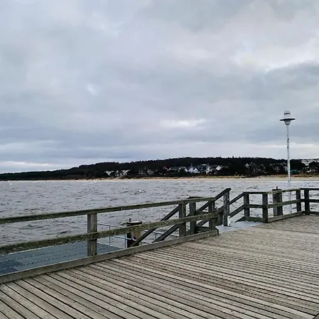 Marin, 22 *